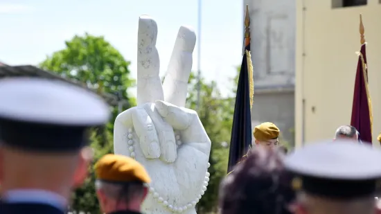 Iz zemlje 'izronila' ruka s krunicom: Pogledajte spomenik o kojem priča cijela Hrvatska