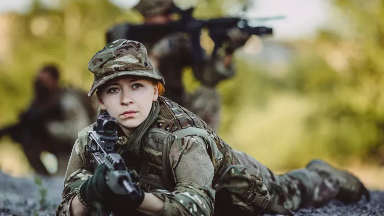 Žene će morati u vojsku ako izbije treći svjetski rat? Stručnjaci upozorili na problem