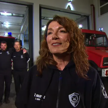 Brački vatrogasci u 'Večeri za 5' pokazali veliko srce: Nagradu darovali udruzi 'Brački pupoljci'