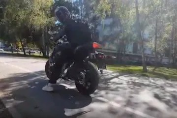 Mladić (22) na neregistriranoj Yamahi bježao policiji kroz crveno: Kad su ga zaustavili, imali su &scaron;to za saznati