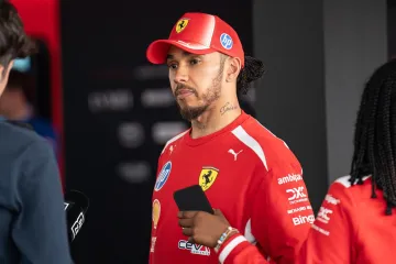 Jedanaestogodi&scaron;nji Englez potpisao za McLaren i sru&scaron;io Hamiltonov rekord