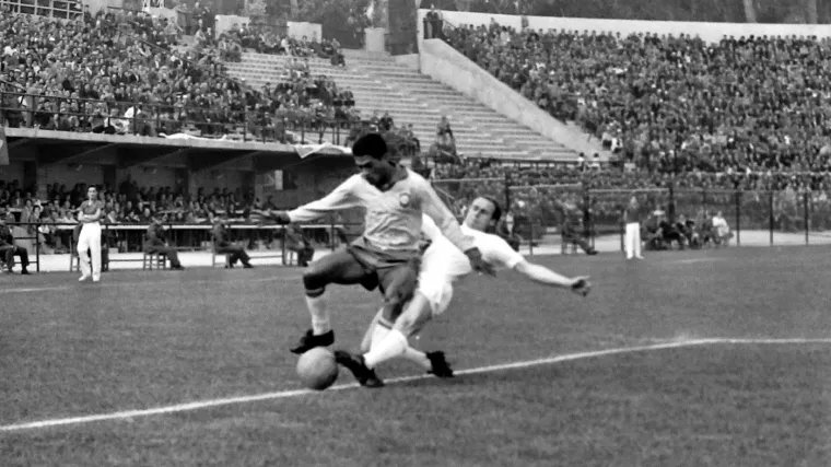 Mundijalske priče: Zvijezde u četvrtfinalu lovile psa! Floki Englezu zapi*ao dres i u&scaron;ao u legendu