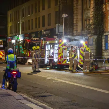 Vatrogasci izvukli dvoje djece iz goruće kuće, nije im bilo spasa