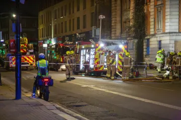 Vatrogasci izvukli dvoje djece iz goruće kuće, nije im bilo spasa