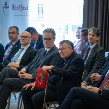 Zazivali državno preuređenje usred Zagreba: Govorili o 'neuspjeloj BiH', stigle o&scaron;tre reakcije