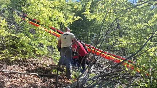 Stižu slike s mjesta pada motornog zmaja! Po ozlijeđenog stigao helikopter