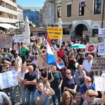 Ide novi prosvjed, dolaze na prag Vlade - politika poručuje: 'Možemo vas slu&scaron;ati'