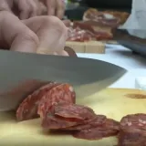 U Andrija&scaron;evcima otkrivena tajna savr&scaron;ene slavonske kobasice!