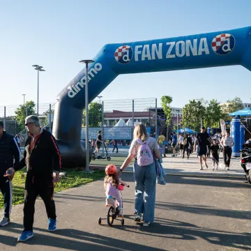 &Scaron;ampionska atmosfera zavladala je Zagrebom! Dinamo okupio navijače, sprema se spektakl