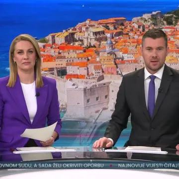 Trenuci panike i kaosa: Trumpa odvuklo osiguranje, u jednom trenutku je pao - objavljena snimka