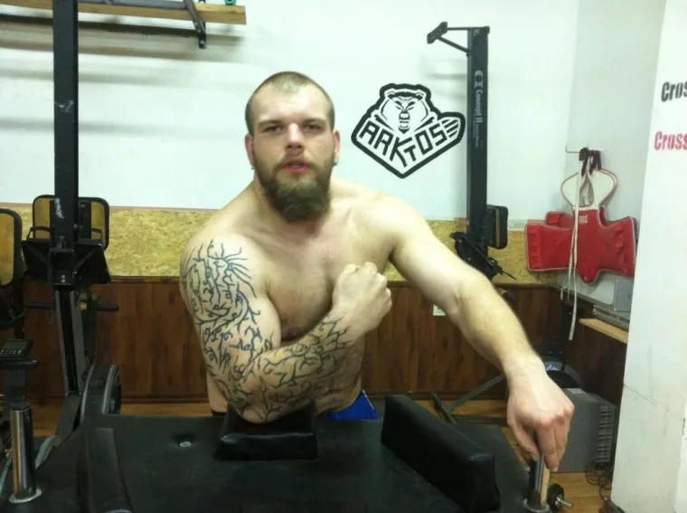 Priča o ličkoj obitelji Ma&scaron;ić koja je stvorila svjetskog prvaka u obaranju ruke!