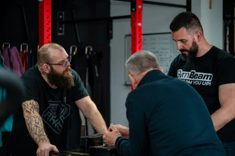 Priča o ličkoj obitelji Ma&scaron;ić koja je stvorila svjetskog prvaka u obaranju ruke!