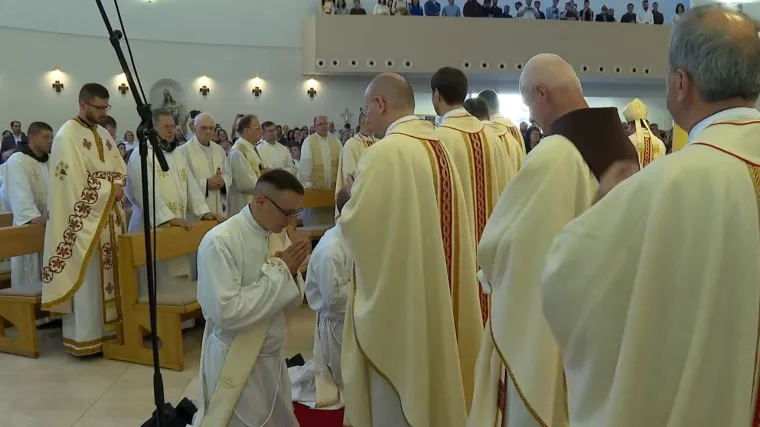 Zvona zvone, ali nema tko voditi misu? Hrvatska ostaje bez redovnika, broj pao za tisuću