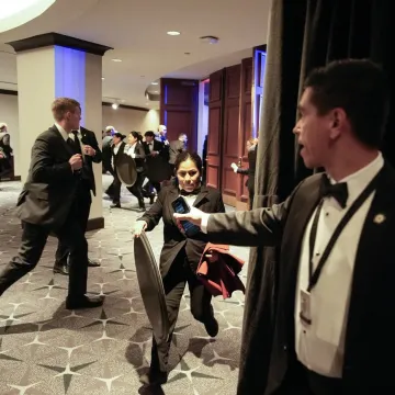 Trump opisao trenutak napada pa odgovorio na manifest: 'Nisam silovatelj, nisam pedofil'