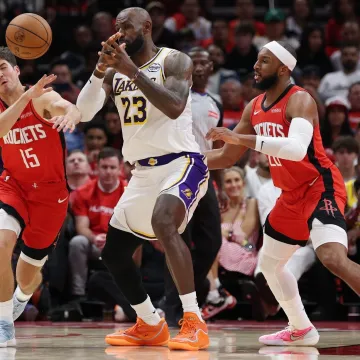 LeBron nemoćan, Houston se u zadnji trenutak spasio sramote