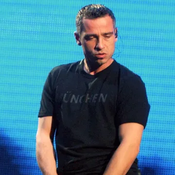 Obožavani talijanski romantik i danas publiku baca na koljena: Evo kako se mjenjao kroz godine