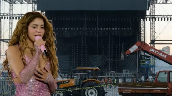 Tragedija na pripremama za Shakirin koncert: Radnik poginuo dok je postavljao pozornicu