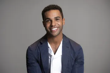 Od Pariza do Londona: Lucien Laviscount u sirovoj drami koja propituje granice ljubavi