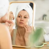 Njega kože u menopauzi: Vodič za hormonalne promjene i prilagođenu njegu
