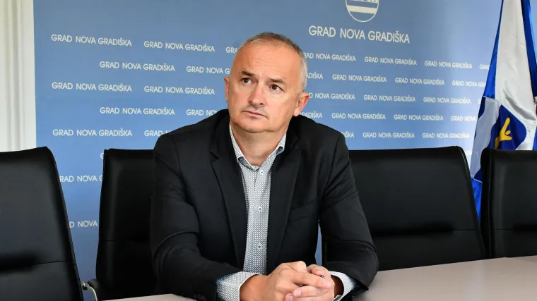 Potpise predali HDZ i SDP, Grgić opet u utrci nakon afere: Tko će odnijeti pobjedu?