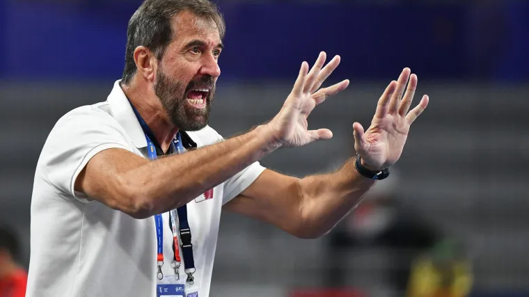 Veselin Vujović preuzima reprezentaciju s velikim renomeom koja traži izlaz iz krize