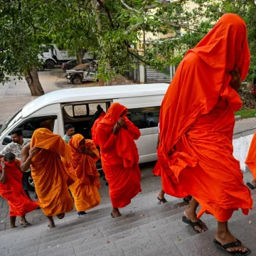 Redovnici donijeli suvenire: Među potrep&scaron;tinama i slatki&scaron;ima - 110 kilograma kanabisa