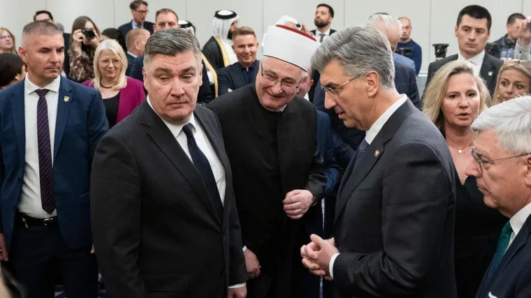 Pogledajte susret Milanovića i Plenkovića: Na&scaron;e kamere snimile neugodnjak u Sheratonu