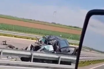 Četvero mrtvih u nesreći u Srbiji: Vozio 130 km/h u suprotnom smjeru i skrivio sudar