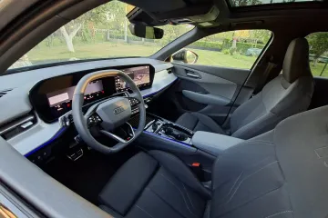 Njemački SUV je stvoren da impresionira: Pogledajte spoj nove tehnologije i stare &scaron;kole