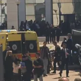 Pucnjava u centru Atene, starac (89) ranio vi&scaron;e ljudi: Sačmaricu je skrivao ispod balonera