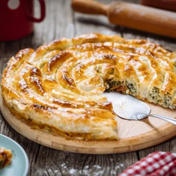 Obožavate pitu zeljanicu? Uz ovaj domaći recept ispast će vam za prste polizati