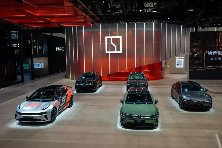 Zeekr predstavio kompletnu luksuznu ponudu: SUV kojem do 'stotke' treba 2,96 sekundi