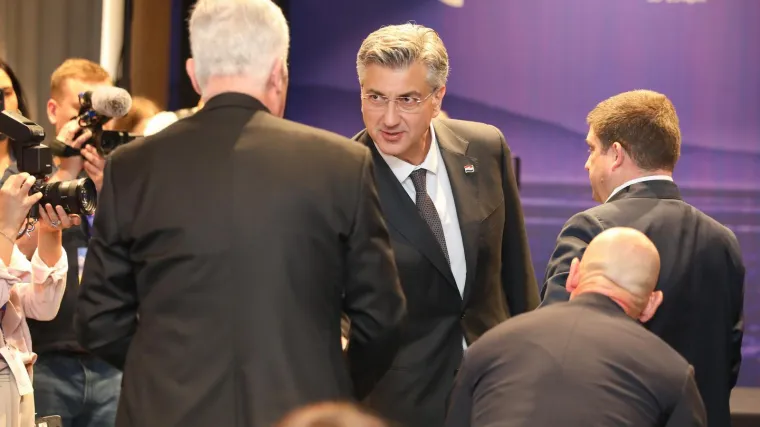 Hrvatska i BiH potpisale važan sporazum, Plenković u prolazu dobacio: 'Ovo je jako dobro'