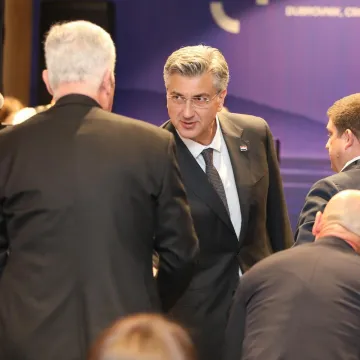 Hrvatska i BiH potpisale važan sporazum, Plenković u prolazu dobacio: 'Ovo je jako dobro'