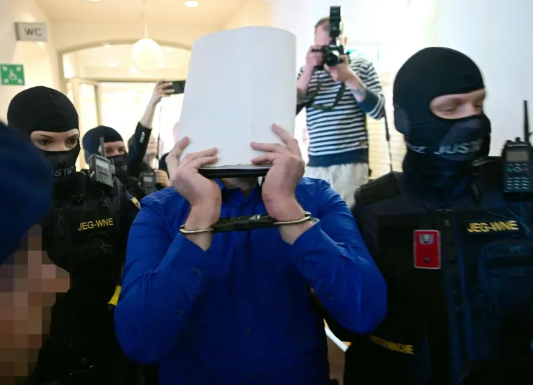 Ovo je mladić koji je planirao napad na koncertu Taylor Swift: Htio kupiti mitraljez i bombu