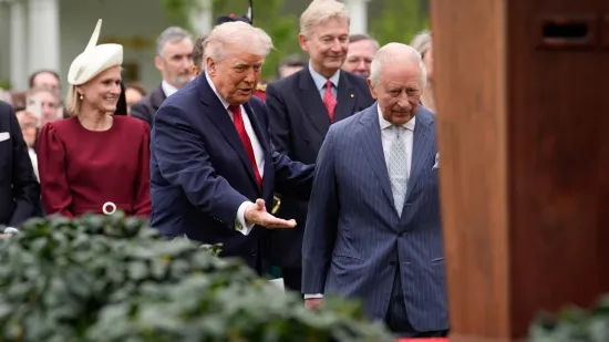 Trump zbija &scaron;ale na primanju kralja: 'Moja majka je bila zaljubljena u Charlesa'