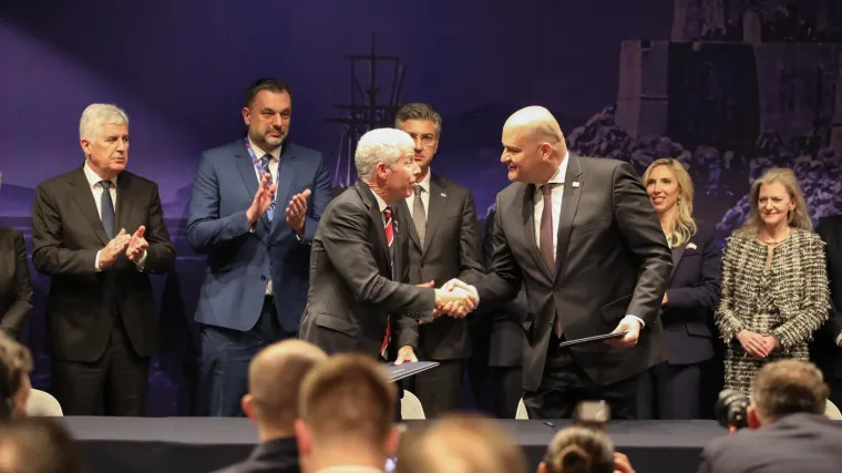 Duge cijevi na ulicama Dubrovnika: Trumpov ministar najavio milijarde dolara vrijedne projekte