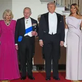 Nova haljina Melanije Trump pokrenula jo&scaron; jednu raspravu: Je li ipak pokazala previ&scaron;e?