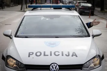 Majka osumnjičena da je bacila svoju trudnu kćer s balkona ide u pritvor