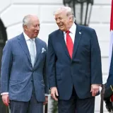 Kralj Charles 'nježno' spustio Trumpu: 'Da nije bilo nas, govorili biste francuski'