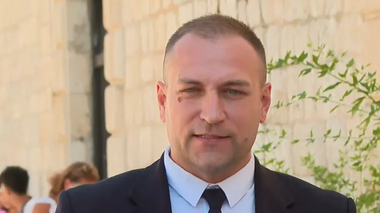 Vlajčić kažnjen s 2000, a &Scaron;arić s 5309 &euro;: Jedan zaposlio rođakinju, drugi 'peglao' službenu karticu