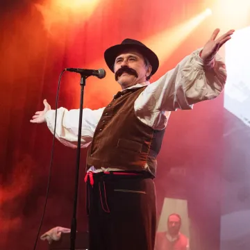 [KVIZ] Samo poznavatelji domaće scene znaju prava imena ovih poznatih lica: Jesi među njima?