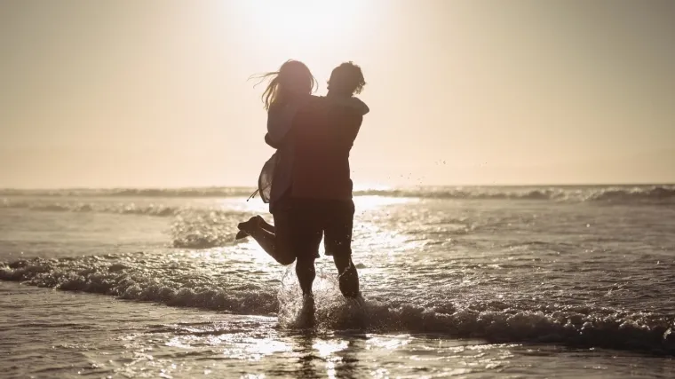 Muskov 'univerzalni visoki dohodak': Provjerili smo budućnost u kojoj nećete morati raditi