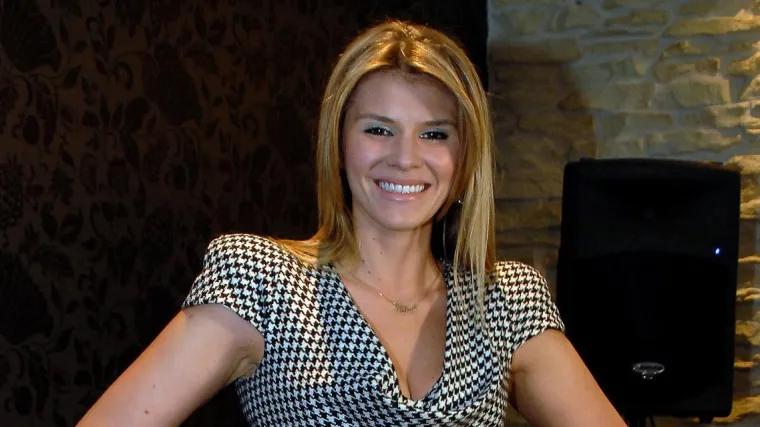 Cifra će vam pomutiti pamet: Otkriveno koliko ko&scaron;ta prsten koji nosi Melina Džinović