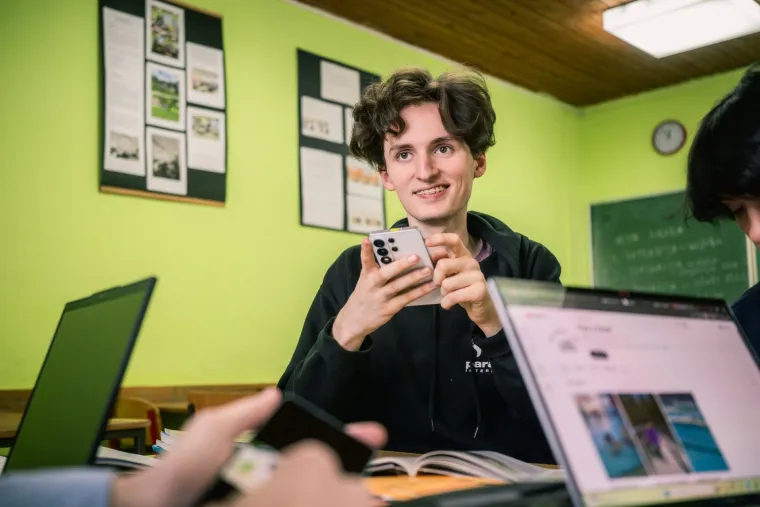 Srednjo&scaron;kolci diljem Hrvatske uz AI rje&scaron;avaju stvarne probleme