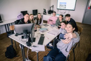 Srednjo&scaron;kolci diljem Hrvatske uz AI rje&scaron;avaju stvarne probleme