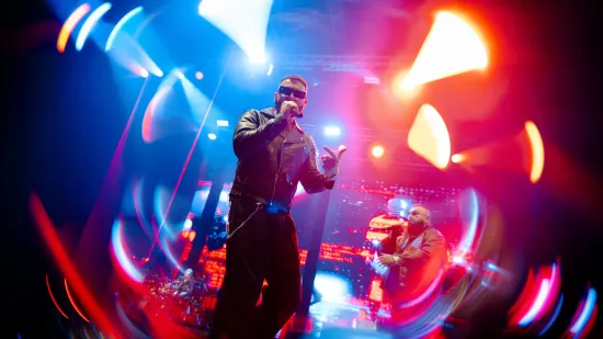 Jala Brat sru&scaron;io internet novim singlom 'Ajkula' tik pred dva spektakla u Areni Zagreb