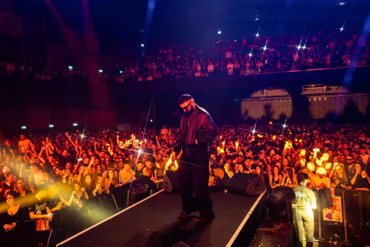 Jala Brat sru&scaron;io internet novim singlom 'Ajkula' tik pred dva spektakla u Areni Zagreb