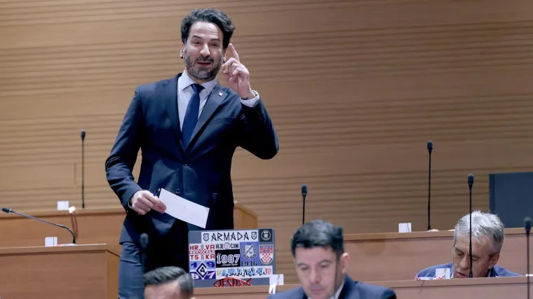 Hrvatskoj stigla neugodna vijest, reakcije su žestoke: 'Lažu nas od početka!'