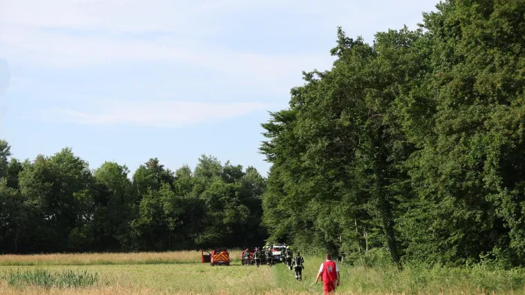 Zrakoplov prisilno sletio na livadu kod Travnika: Ima ozlijeđenih